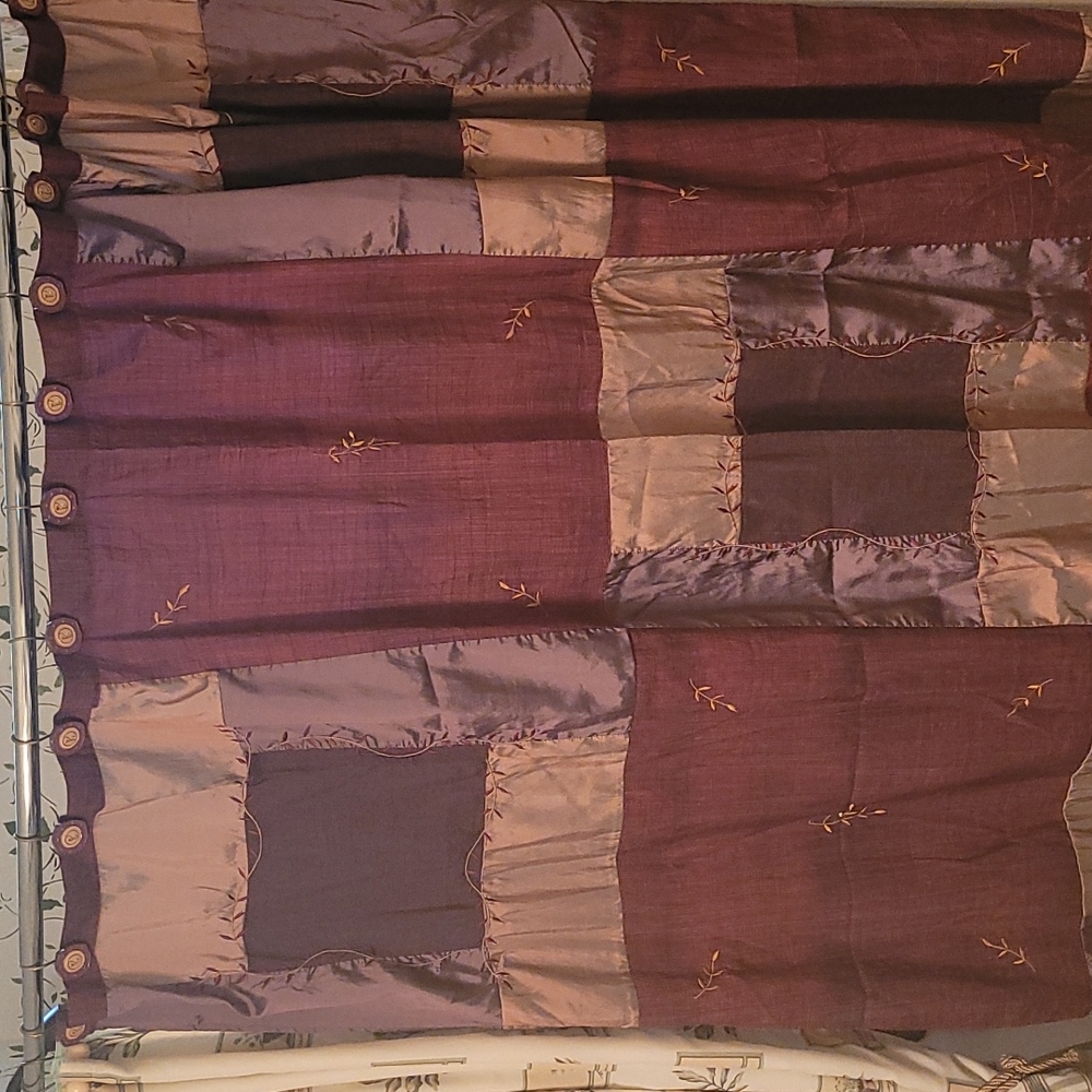 Waverly? Deep Purple Shower Curtain, Hooks & Co-ordinating Hand Towels